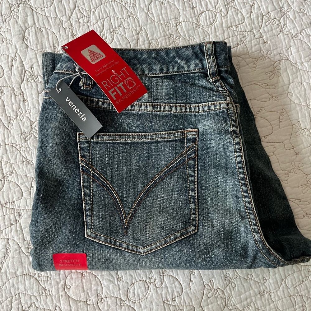 Lane Bryant Venezia Right fit stretch Boot cut Jeans size 1 Tall NWT